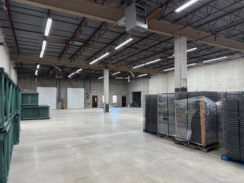 More Photos Of 7925-7929 Parston Dr, District Heights Warehouse For Sale