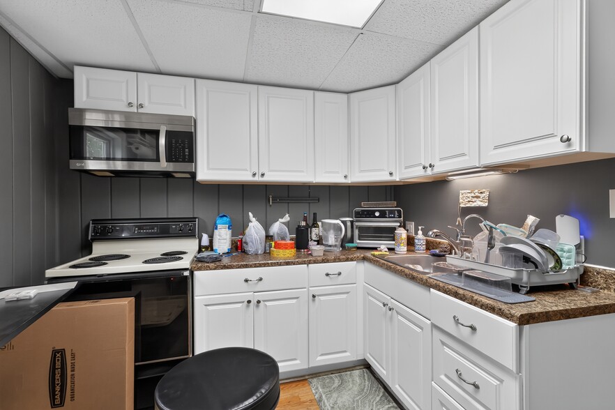 More Photos Of 13 Beaver St, Hulmeville Swimming Pool For Sale