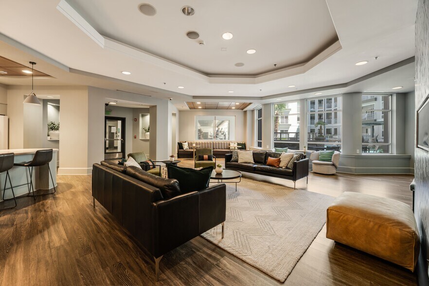 More Photos Of 900 E Six Forks Rd, Raleigh Apartments For Lease