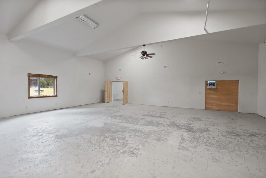 More Photos Of 2400 9th St W, Columbia Falls Freestanding For Sale