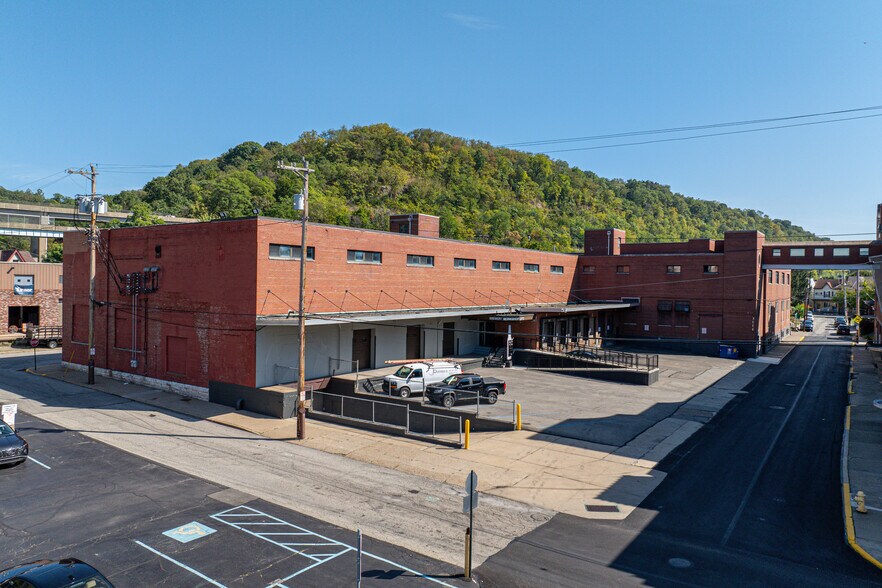 More Photos Of 1600 Marys Ave, Sharpsburg Warehouse For Lease