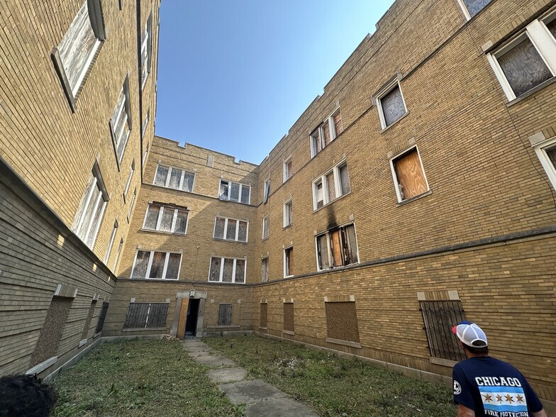 More Photos Of 7250 S Emerald Ave, Chicago Apartments For Sale