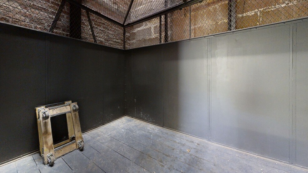 More Photos Of 14 Hedden Pl, East Orange Warehouse For Lease