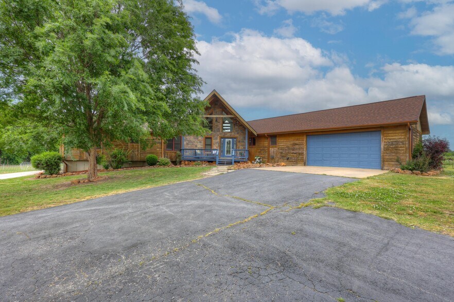 More Photos Of 25695 Mulberry Rd, Webb City Winery Vineyard For Sale