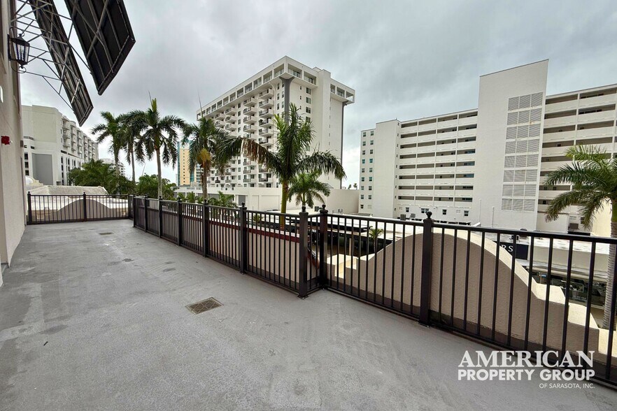 More Photos Of 33 S Palm Ave, Sarasota Apartments For Sale