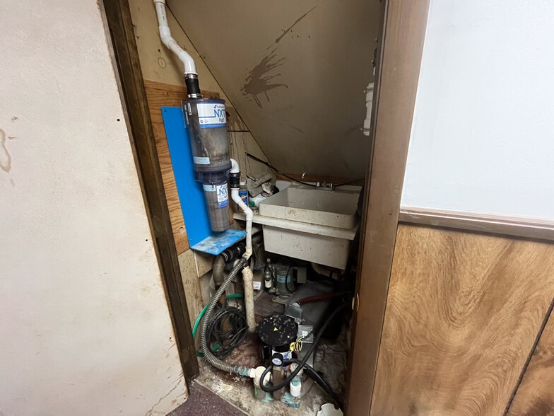 More Photos Of 155 Saco Ave, Old Orchard Beach Office For Sale