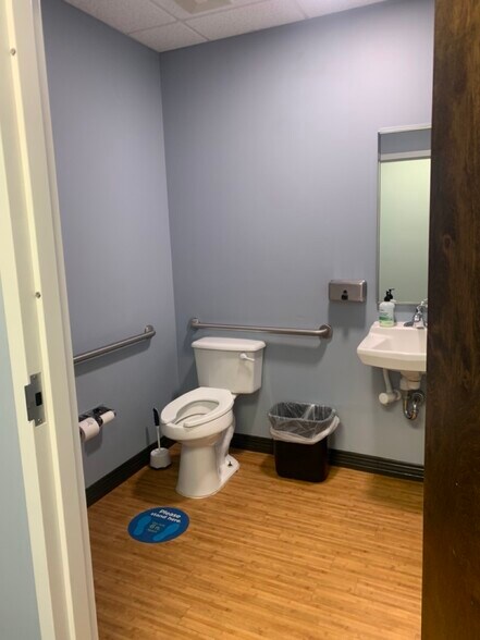 More Photos Of 668-670 N Orlando Ave, Maitland Office For Sale