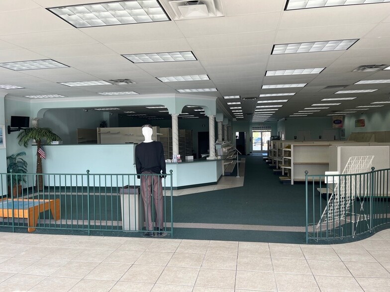 More Photos Of 119 W Bel Air Ave, Aberdeen Storefront For Sale