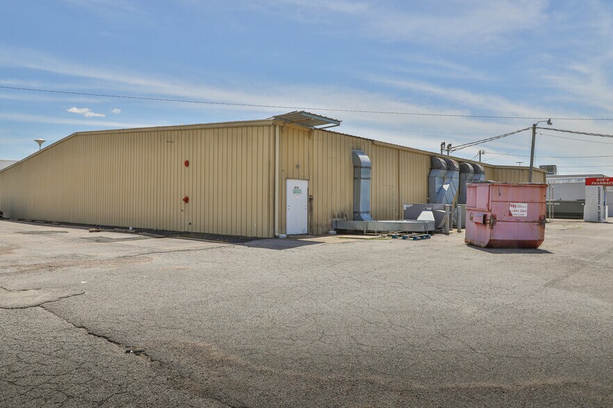 More Photos Of 8718 Highway 22, Dresden Storefront For Sale