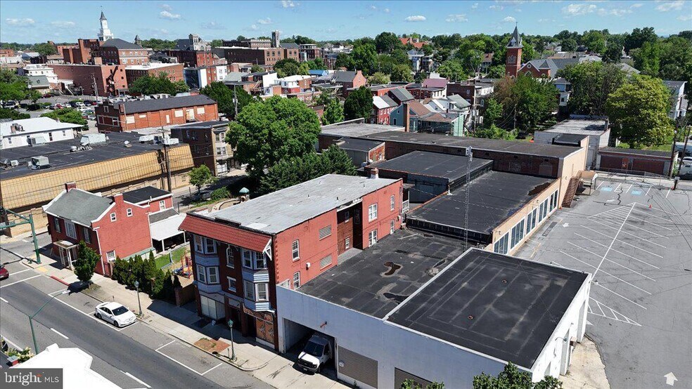More Photos Of 110-114 E Washington St, Hagerstown Storefront Retail Residential For Lease