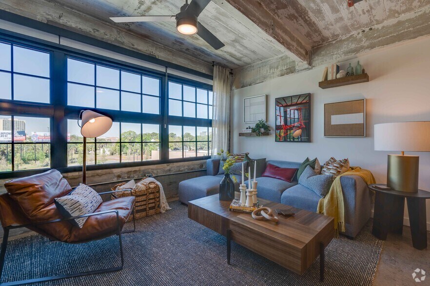 More Photos Of 700 E Union St, Jacksonville Apartments For Lease