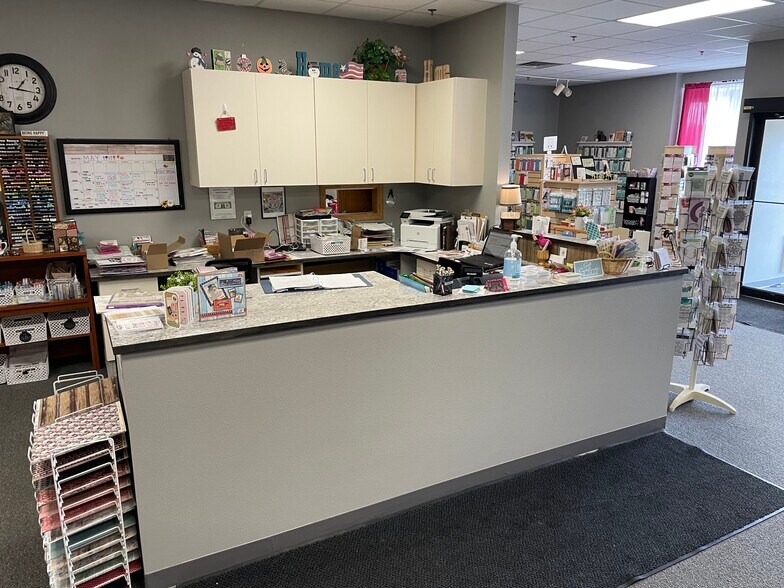 More Photos Of 1337-1367 8th St S, Wisconsin Rapids Unknown For Lease