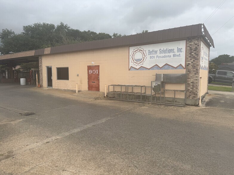 More Photos Of 901 W Pasadena Blvd, Deer Park Carwash For Sale