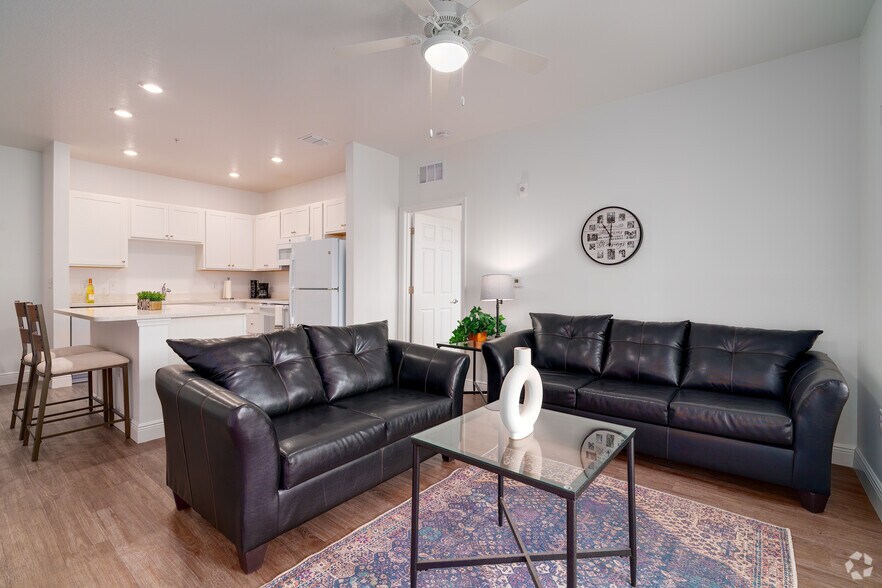 More Photos Of 2089 Heritage Key Blvd, Kissimmee Apartments For Sale