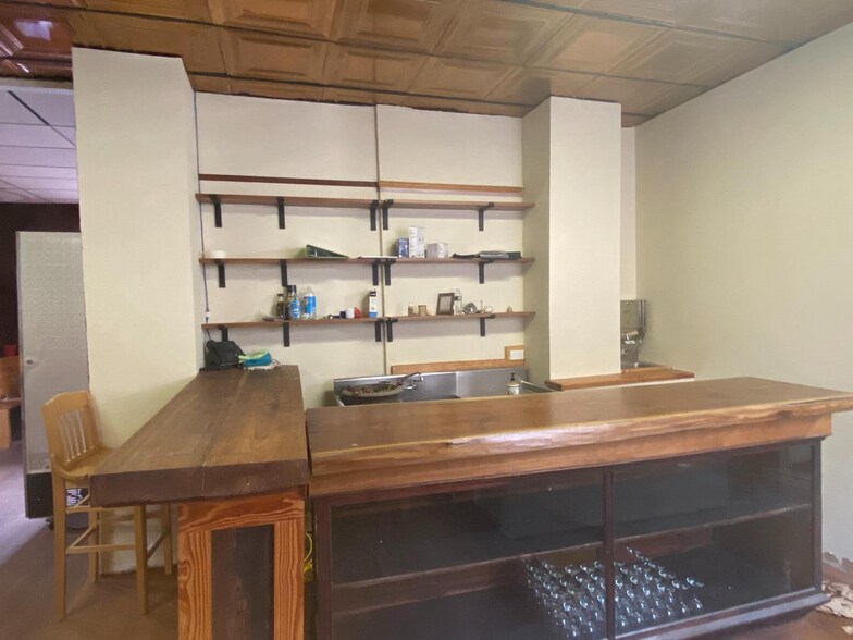 More Photos Of 121 Main St, Lovingston Restaurant For Sale