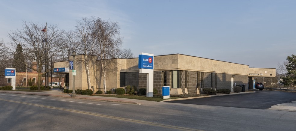 Primary Photo Of 35 E Main St, Chilton Bank For Sale