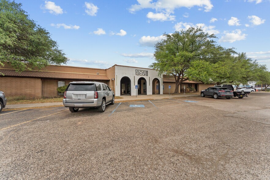 Primary Photo Of 3205 Kermit Hwy, Odessa Office For Sale