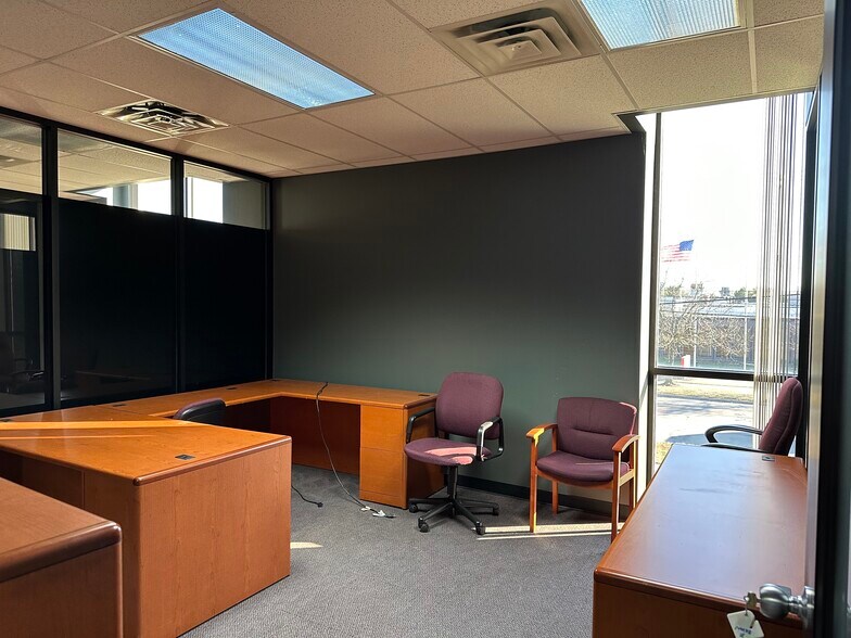 More Photos Of 11355 Stephens Rd, Warren Office For Sale