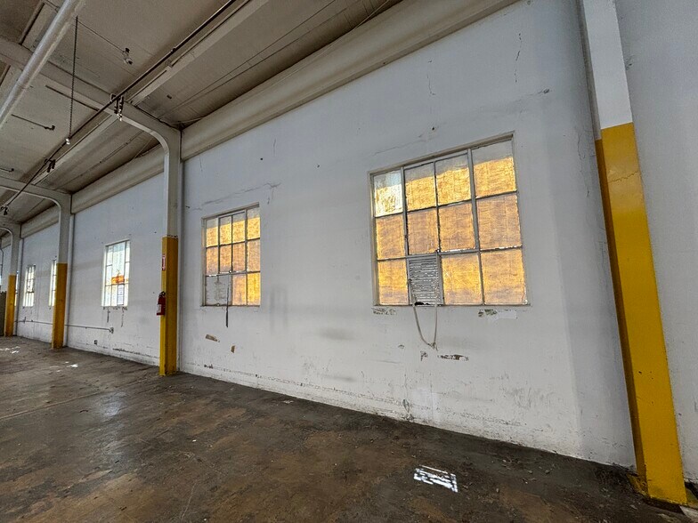 More Photos Of 3850 Santa Fe Ave, Vernon Manufacturing For Lease