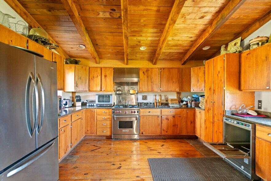 More Photos Of 3238 Railstop Rd, Markham Specialty For Sale