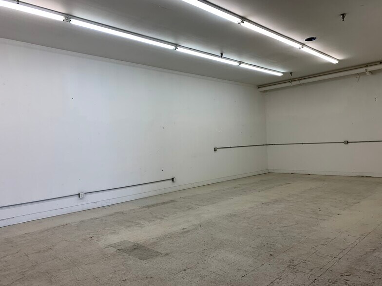 More Photos Of 555 Maple St, Carpinteria Warehouse For Lease