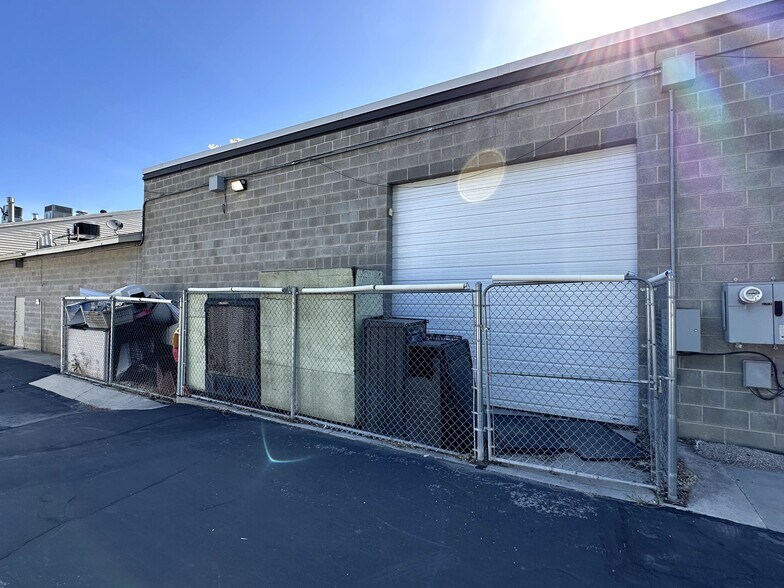 More Photos Of 8720-8760 S 700 E, Sandy General Retail For Lease