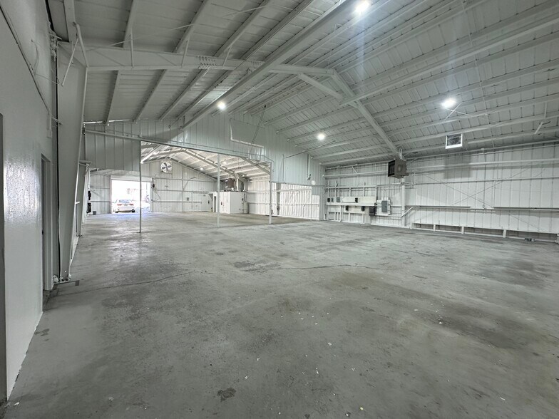 More Photos Of 70 Elmira St, San Francisco Warehouse For Lease
