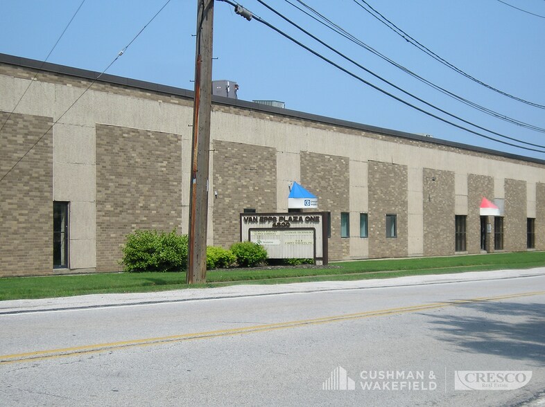 More Photos Of 4800 Van Epps Rd, Brooklyn Heights Warehouse For Lease