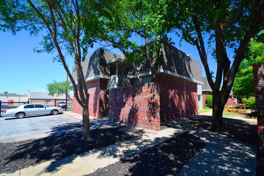 More Photos Of 3218 S 93rd East Ave, Tulsa Apartments For Sale