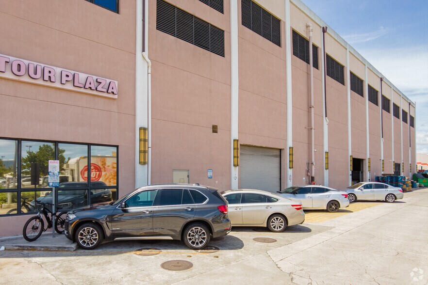 More Photos Of 800-900 N Nimitz Hwy, Honolulu Warehouse For Lease