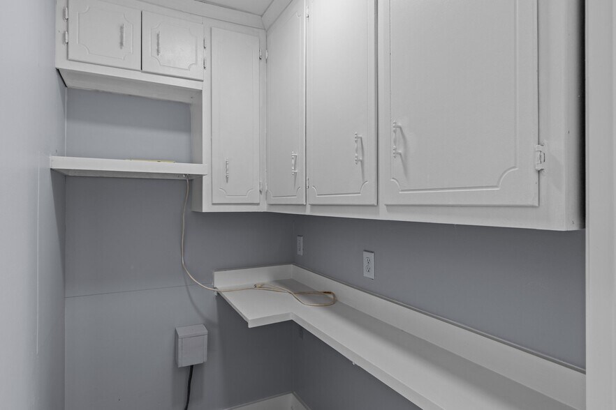 More Photos Of 208 Penny Ln, Morehead City Medical For Sale