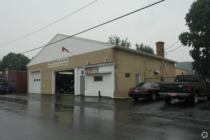 More Photos Of 124 West St, Albany Auto Repair For Sale