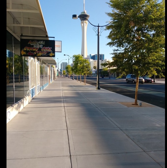 More Photos Of 1409-1417 S Main St, Las Vegas Freestanding For Sale