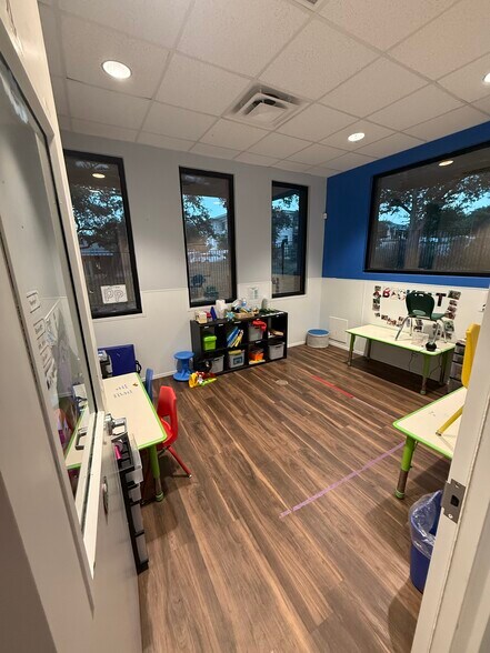 More Photos Of 3500 Ranch Road 620 S, Bee Caves Freestanding For Lease