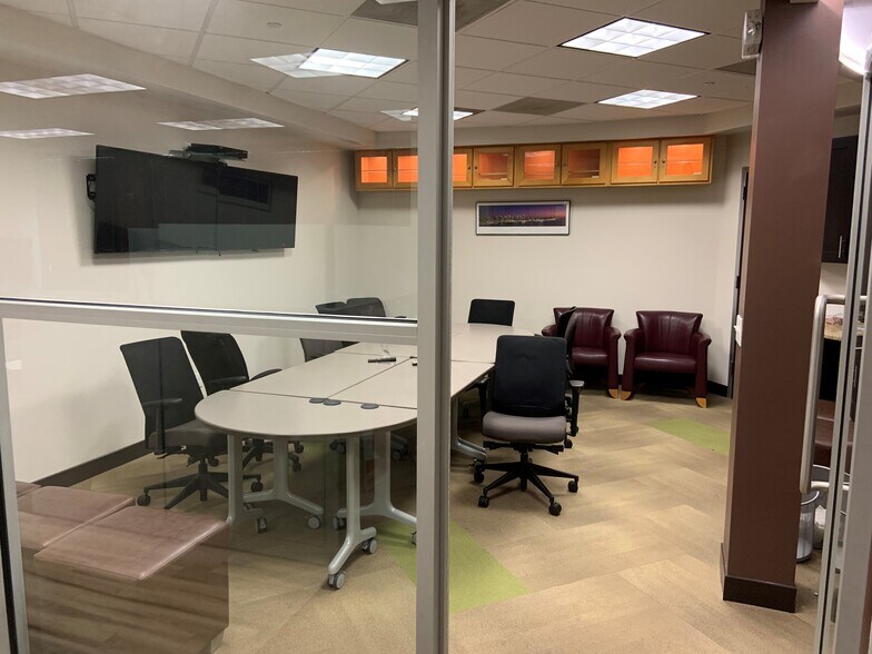 More Photos Of 502 Valley Rd, Wayne Office For Lease