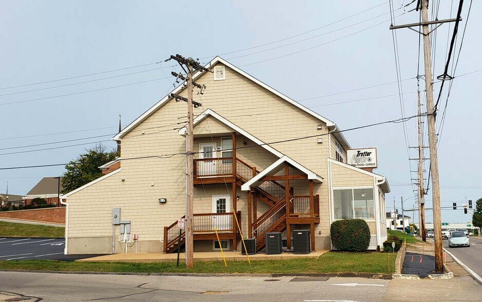 More Photos Of 14319 Manchester Rd, Ballwin Freestanding For Lease