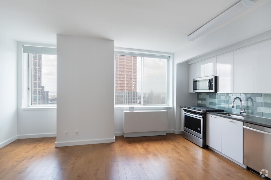 More Photos Of 74 Dekalb Avenue, Brooklyn Apartments For Lease