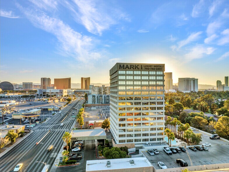 More Photos Of 1020 E Desert Inn Rd, Las Vegas Apartments For Lease
