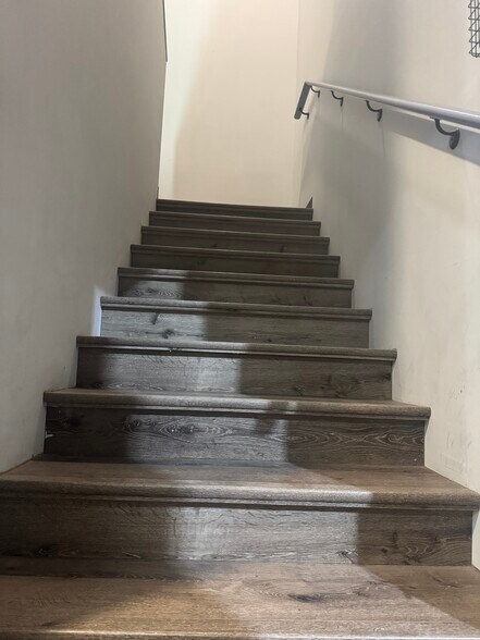 More Photos Of 14707 Fitzhugh Rd, Austin Warehouse For Sale