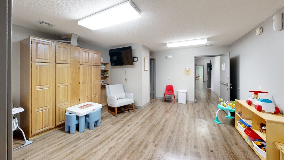 More Photos Of 4055 N 2nd St, Rogers Religious Facility For Sale
