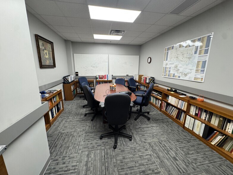 More Photos Of 724 Central Ave, New Orleans Light Distribution For Sale