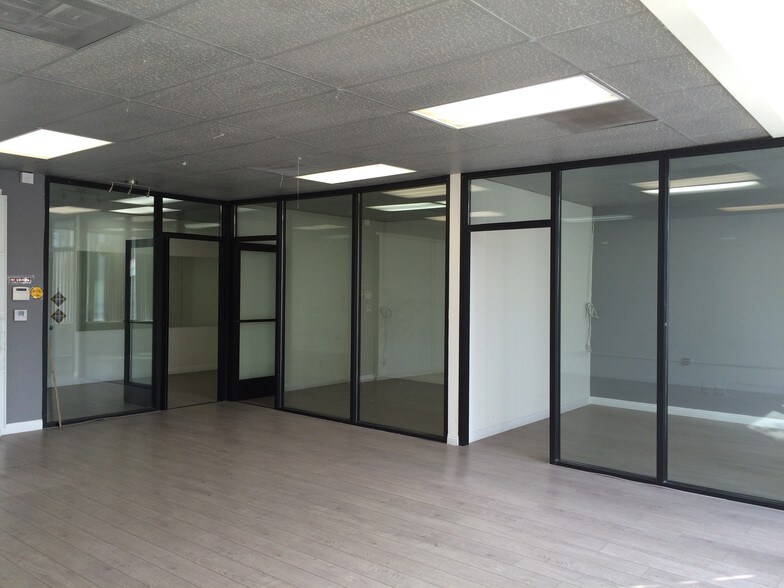 More Photos Of 129 E Valley Blvd, Alhambra General Retail For Lease