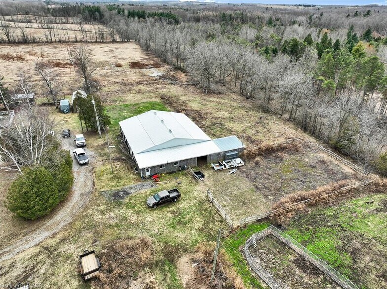 More Photos Of 2027 HIGHWAY 6 Hwy, Puslinch Specialty For Sale