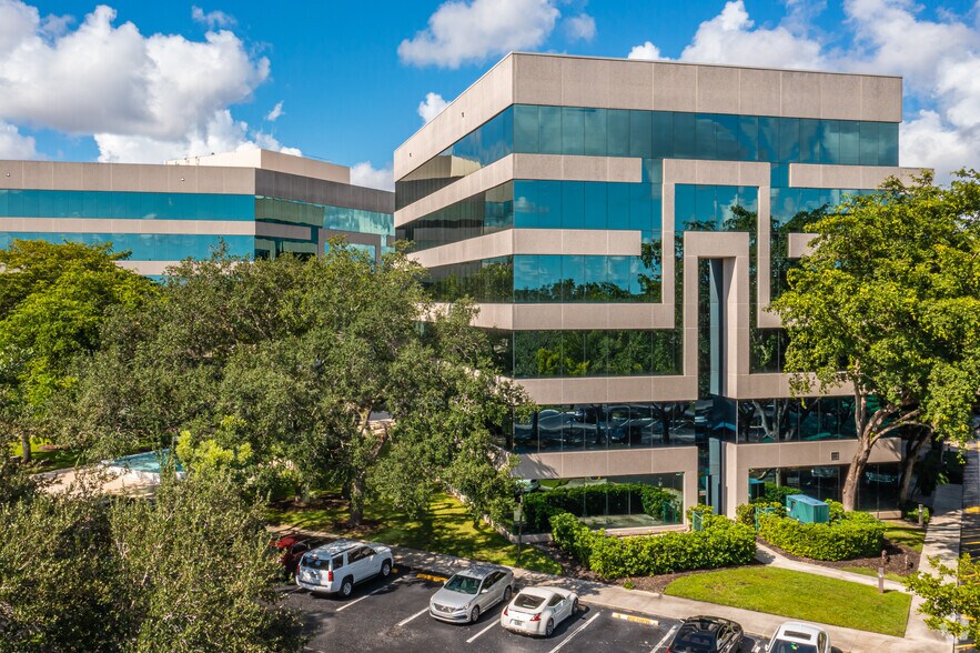 More Photos Of 6001 Broken Sound Pky NW, Boca Raton Office For Lease