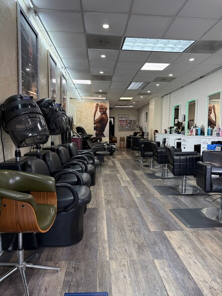 More Photos Of 2530 Boston Rd, Bronx Storefront Retail Office For Sale