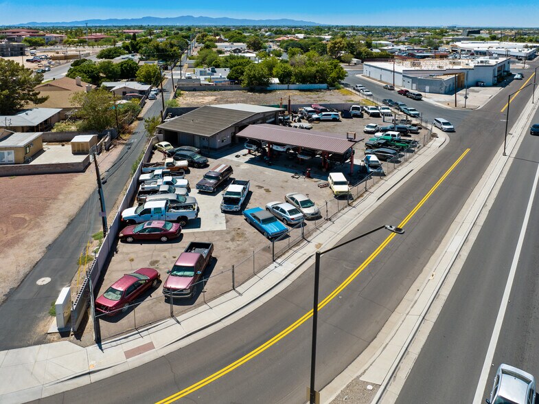 More Photos Of 8135 W Grand Ave, Peoria Service For Sale