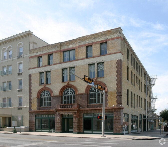 More Photos Of 219 N Alamo St, San Antonio Office For Sale
