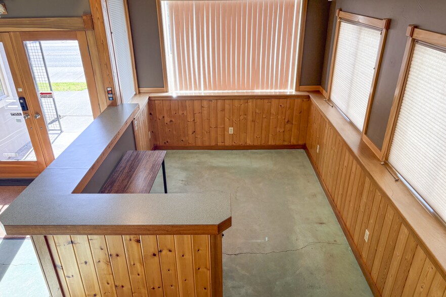 More Photos Of 338 NW 85th St, Seattle Office For Sale