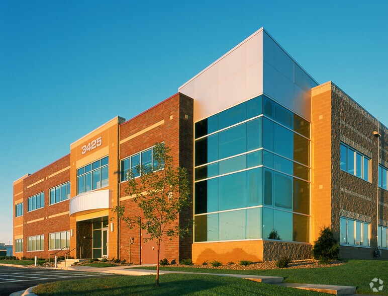 More Photos Of 3425 40th Ave NW, Rochester Medical For Lease
