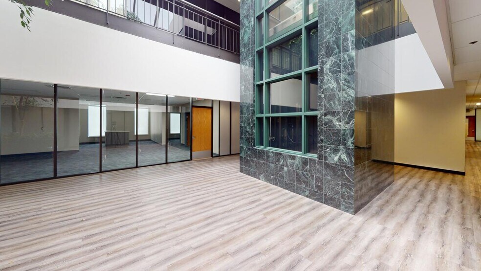 Primary Photo Of 2401 S Plum Grove Rd, Palatine Office For Lease